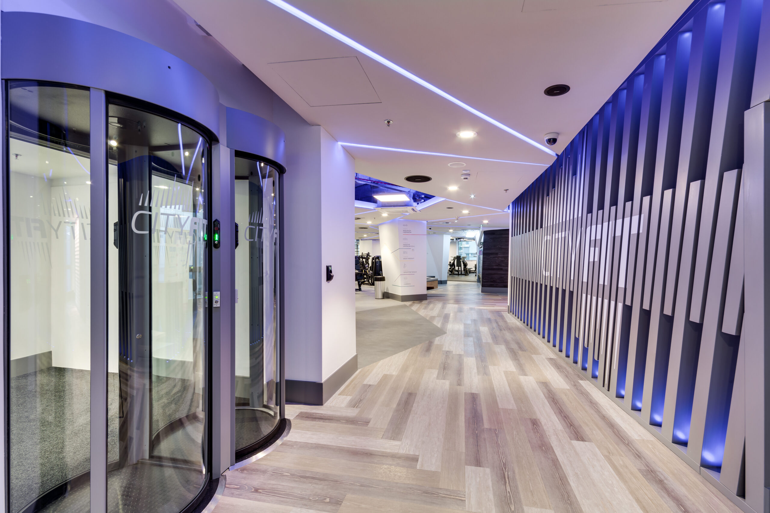 Wnętrze siłowni CityFit Rondo ONZ Warszawa 24/7