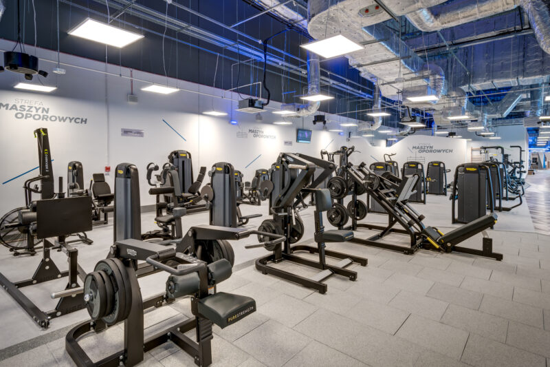 Wnętrze siłowni CityFit Atrium Reduta Warszawa 24/7