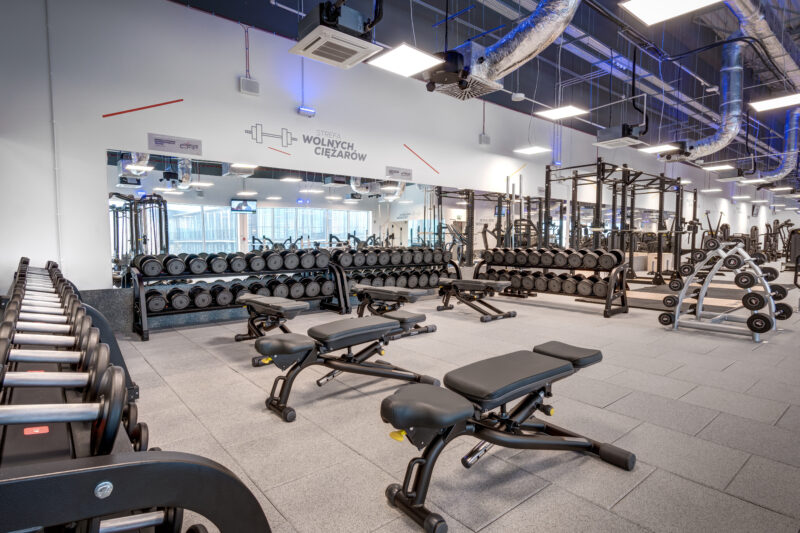 Wnętrze siłowni CityFit Atrium Reduta Warszawa 24/7
