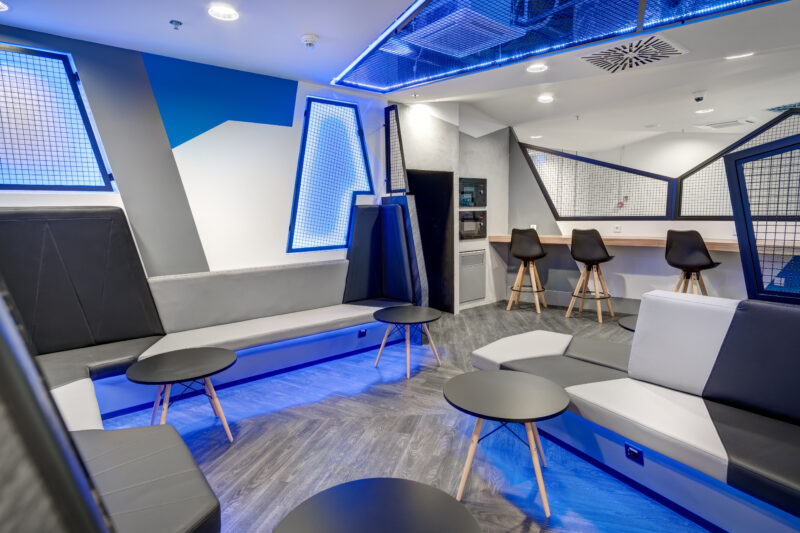 Wnętrze siłowni CityFit Atrium Reduta Warszawa 24/7