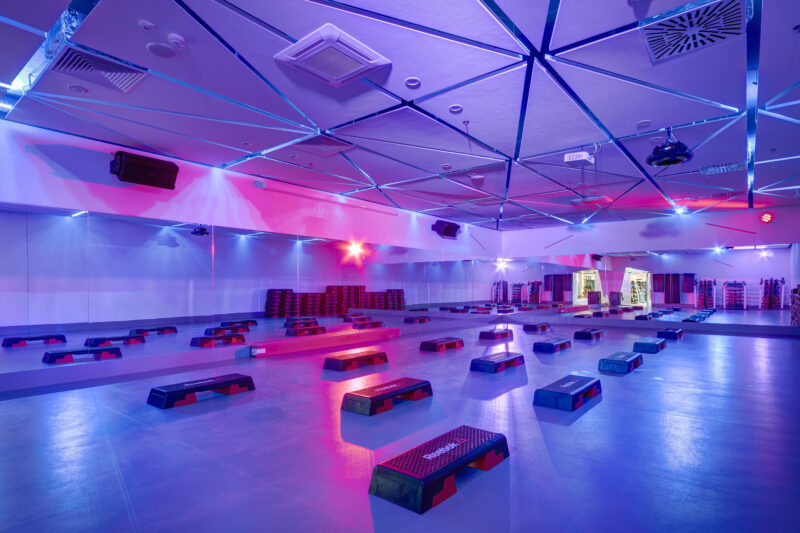 Wnętrze siłowni CityFit Atrium Reduta Warszawa 24/7
