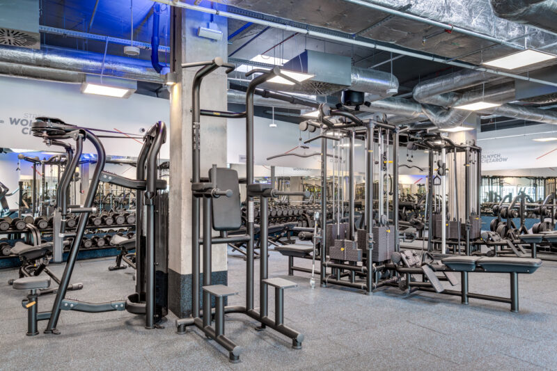 Wnętrze siłowni CityFit Gdańsk Forum 24/7