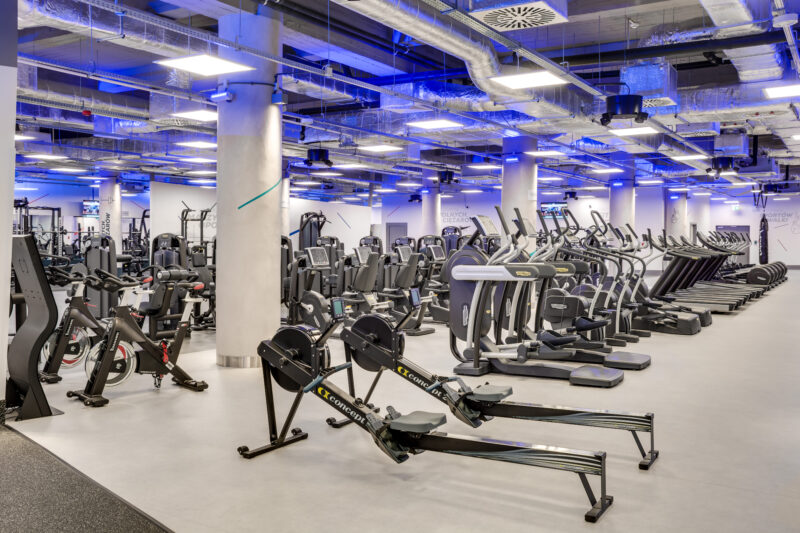 Wnętrze siłowni CityFit Katowice Rynek 24/7