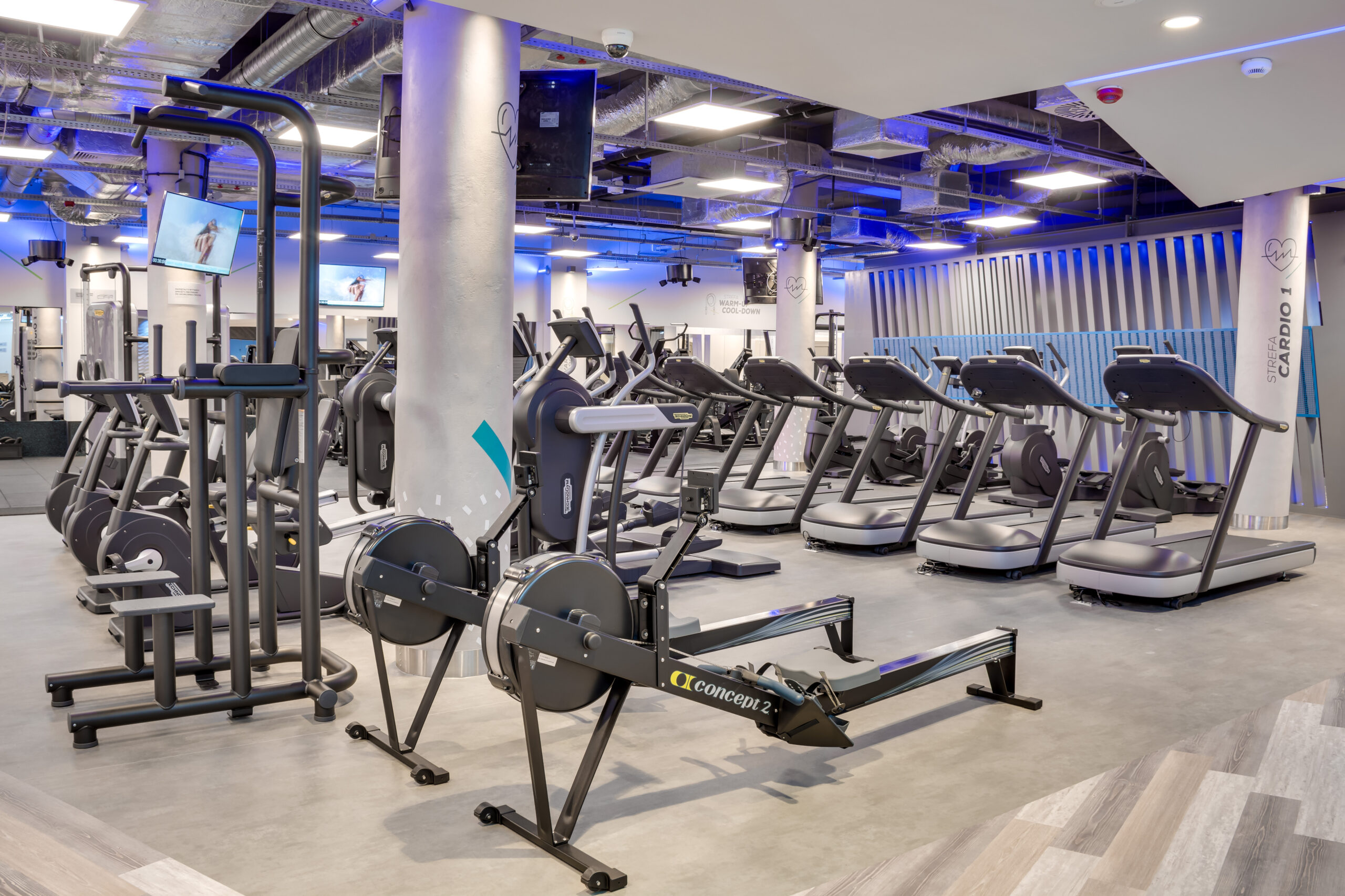 Wnętrze siłowni CityFit Katowice Rynek 24/7