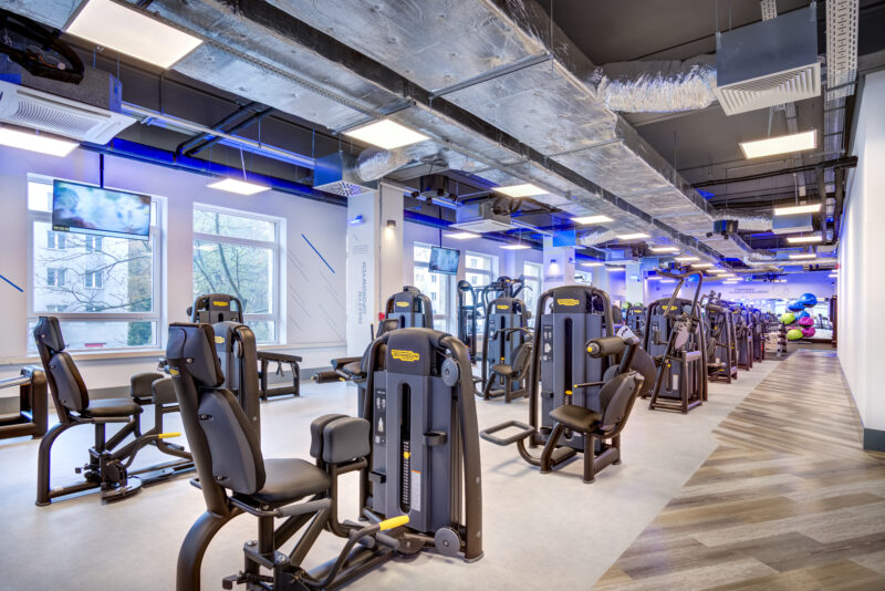 Wnętrze siłowni CityFit PDT Wola Warszawa 24/7