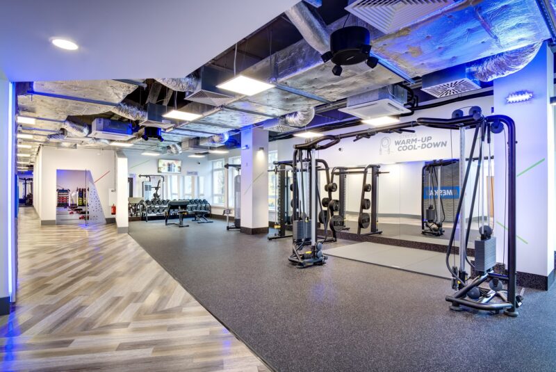 Wnętrze siłowni CityFit PDT Wola Warszawa 24/7