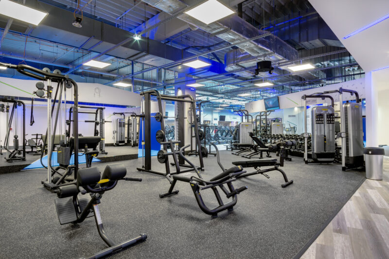 Wnętrze siłowni CityFit Poznań Galeria Pestka 24/7