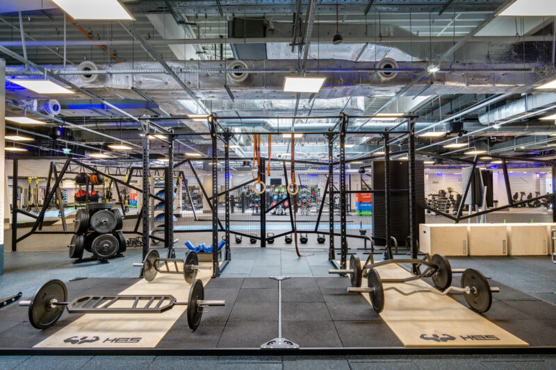 Wnętrze siłowni CityFit Poznań Galeria Pestka 24/7