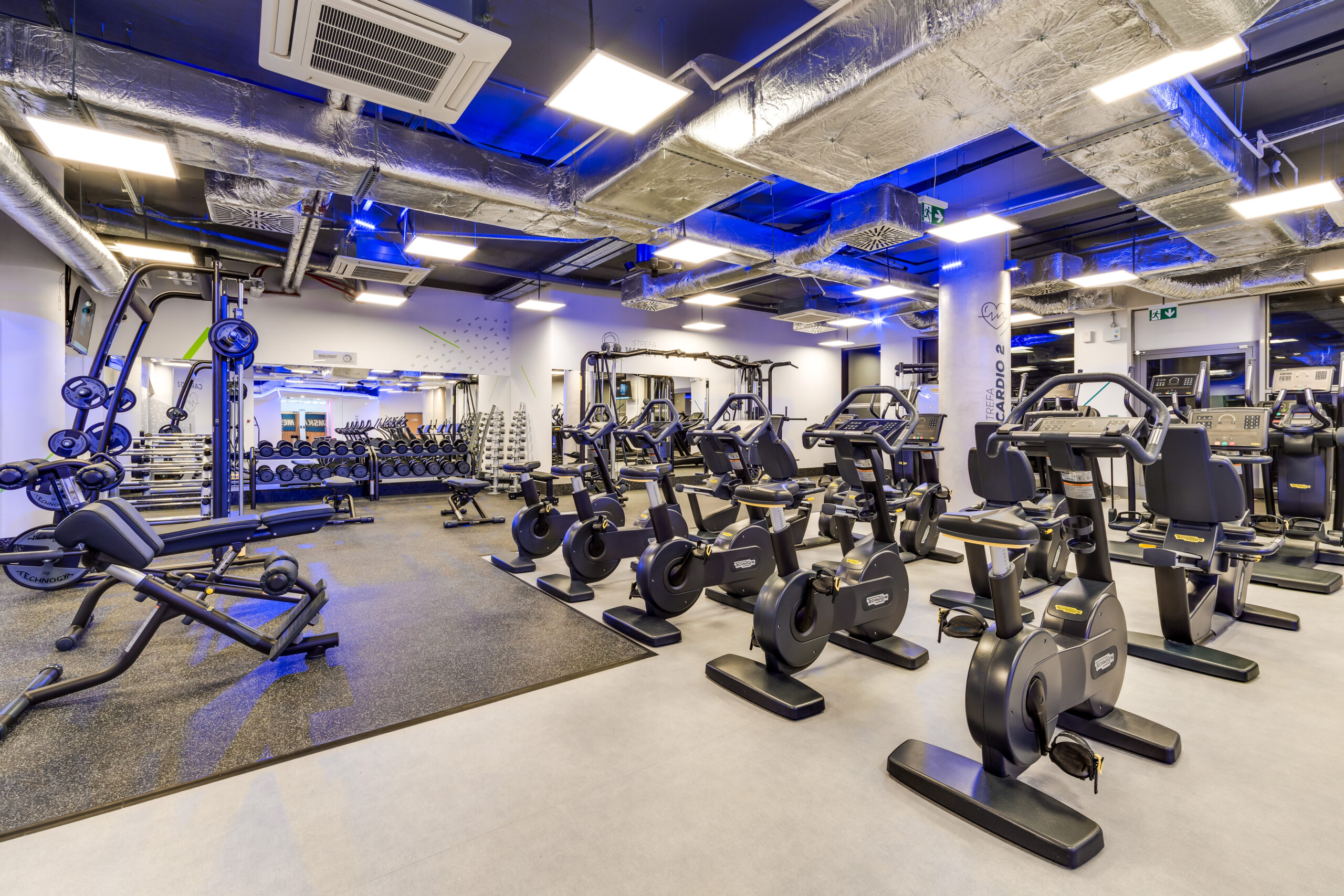 Wnętrze siłowni CityFit Wrocław Stare Miasto 24/7