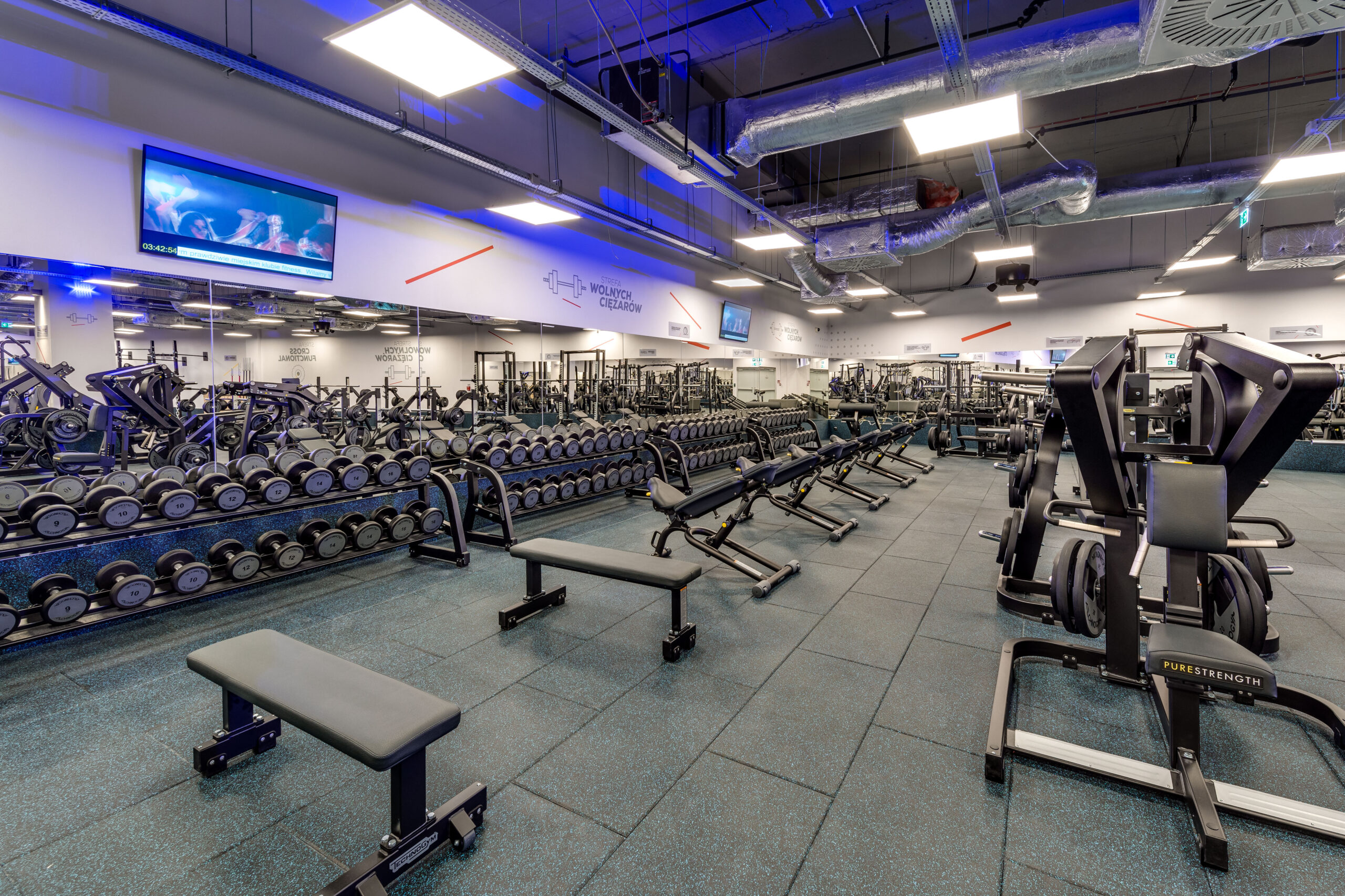 Wnętrze siłowni CityFit Wrocław Wroclavia 24/7