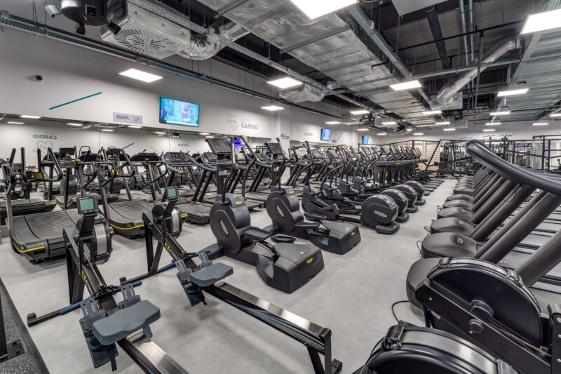 Wnętrze siłowni CityFit Wrocław Wroclavia 24/7